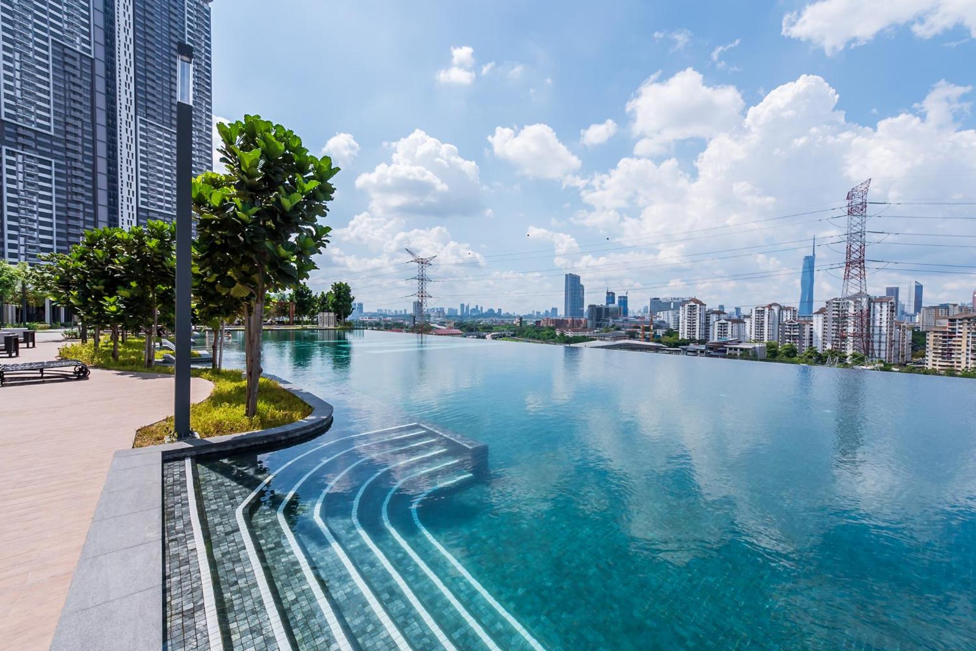 M Vertica Near Sunway Velocity By Gl Staycation Pangsapuri